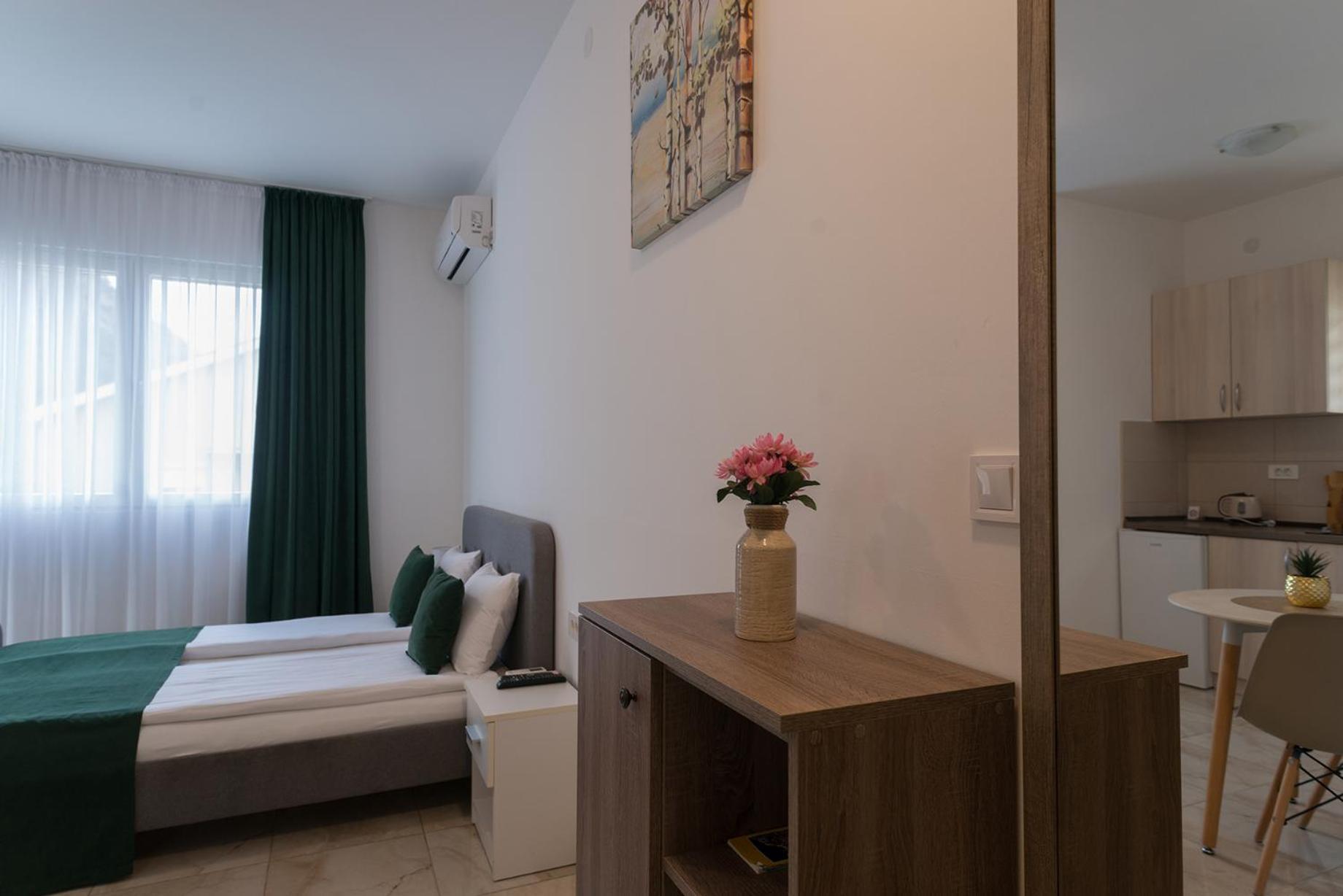 Apartments Sunrise Herceg Novi Buitenkant foto