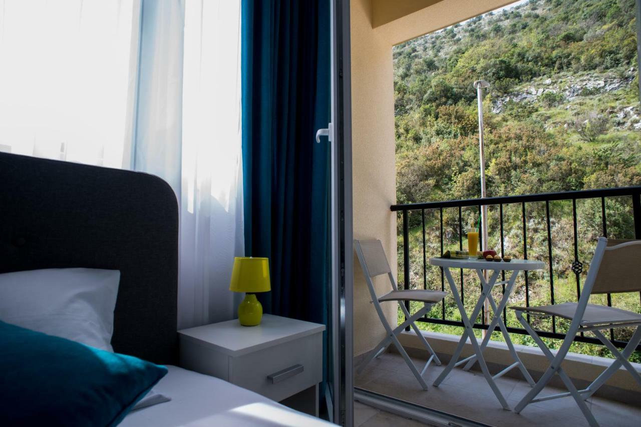 Apartments Sunrise Herceg Novi Buitenkant foto